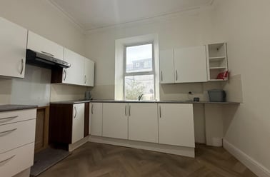 Clifton Place, Greenbank, Plymouth - Image 2